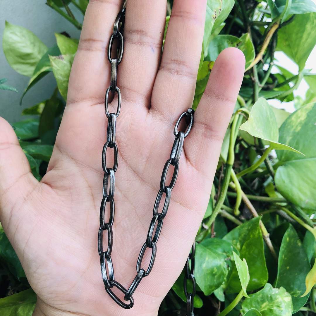 LARQ JEWELS Black -plated oval link chain necklace