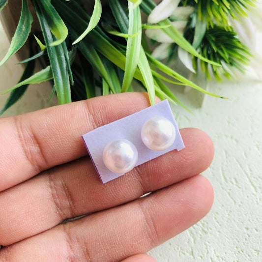 LARQ JEWELS White Pearl quirky small stud western earring