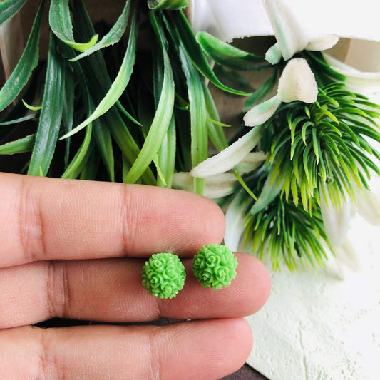 LARQ JEWELS Green quirky small stud western earring