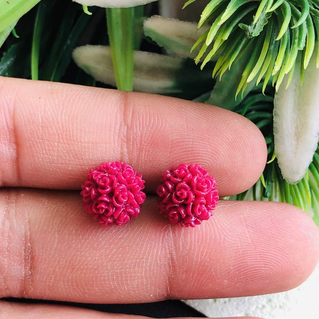 LARQ JEWELS Pink quirky small stud western earring