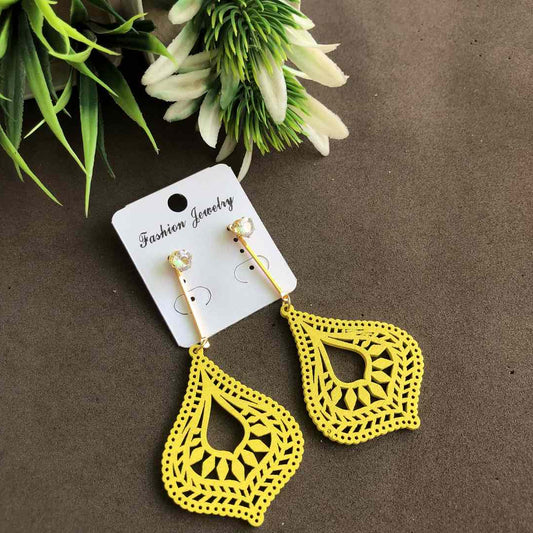 LARQ JEWELS Two ways Wooden Lightweight Earrings yellow