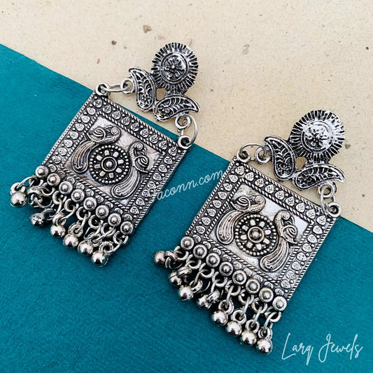 Larq Jewels Silver Oxidized Squre Design pattern Earring