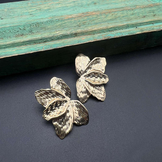 Rustic Radiance Floral Gold Earrings