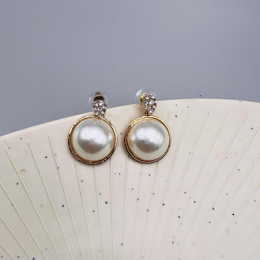 Dreamy Pearl Halo Korean Earrings