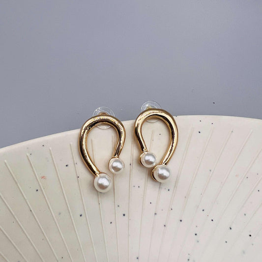 Pearl in Bloom Anti tarnish Earrings
