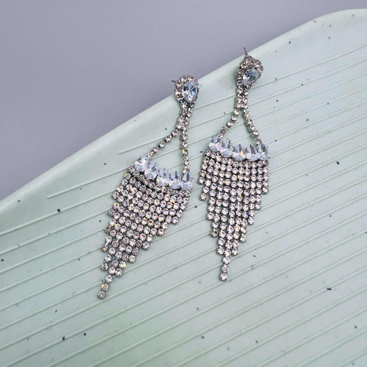 Swaying Crystal Rhinestone Tassel Earrings
