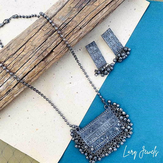 LARQ JEWELS Silver Oxidized Necklace Set for Women