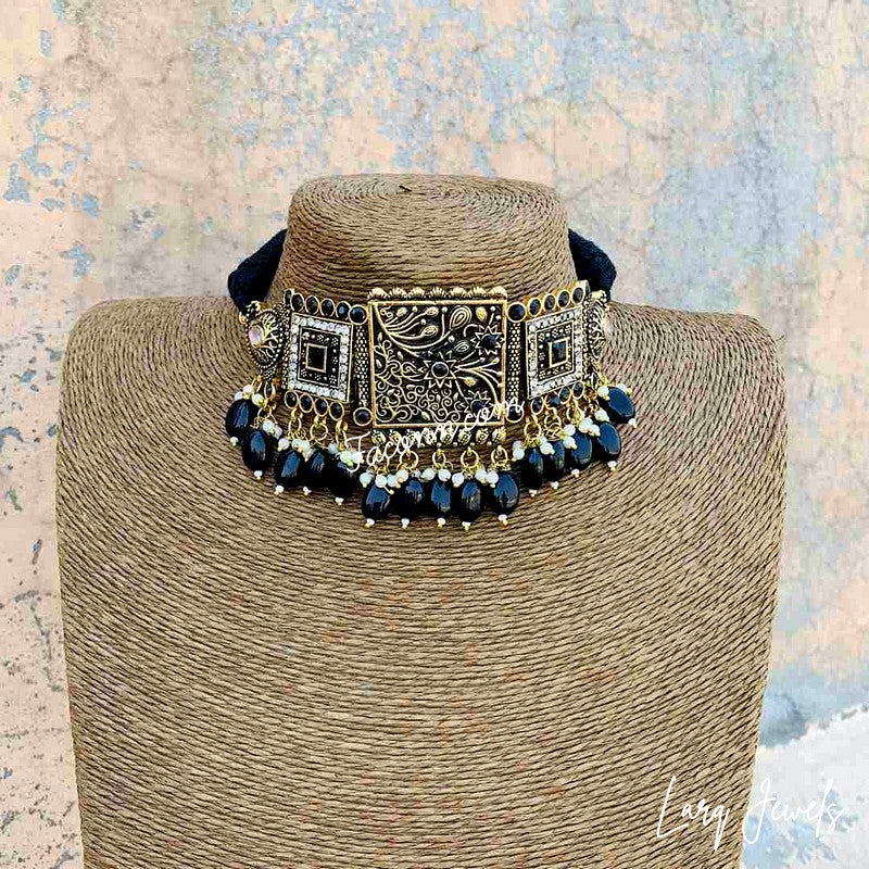 LARQ JEWELS Oxidized Gold Amethyst Jewellery Necklace