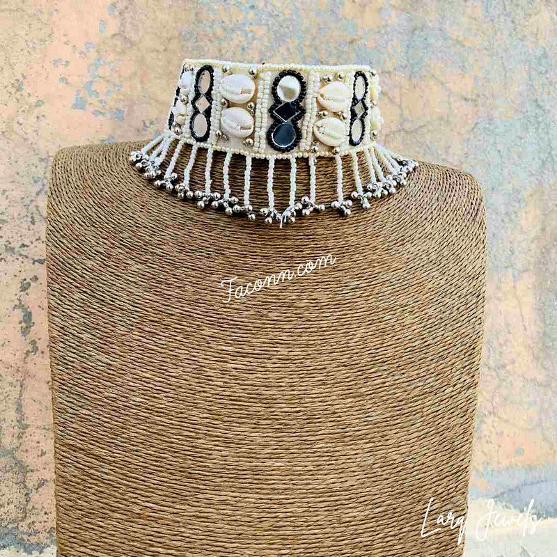 LARQ JEWELS White Mirror Hand Crafted Fabric Choker Set