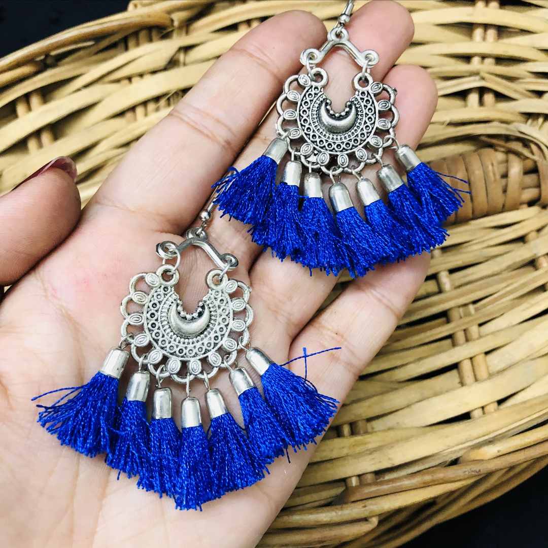 LARQ JEWELS Women's Pearl Embellished Blue Color Oxidized Silver Jhumki