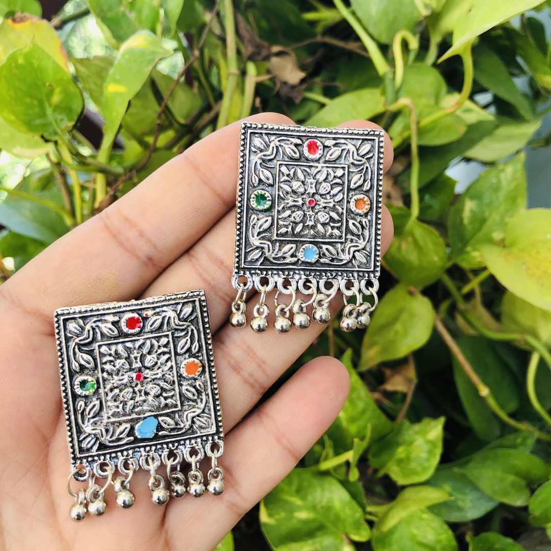 LARQ JEWELS Women's Oxidized Silver and Choker Necklace (Multicolor)