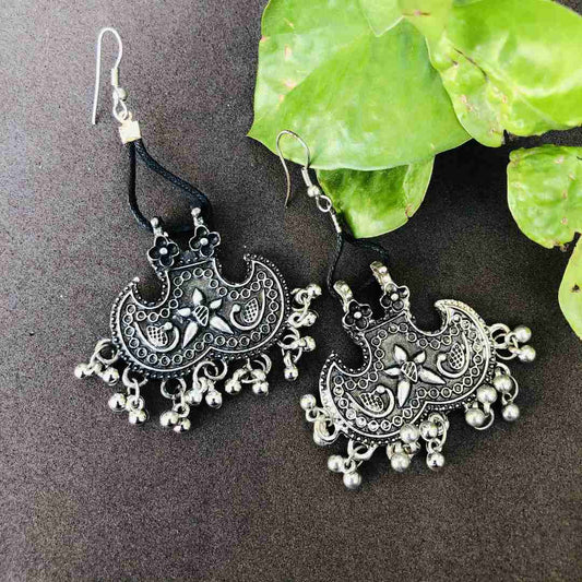 LARQ JEWELS stylish and fancy antique silver dangle earring Alloy Dangle Earring