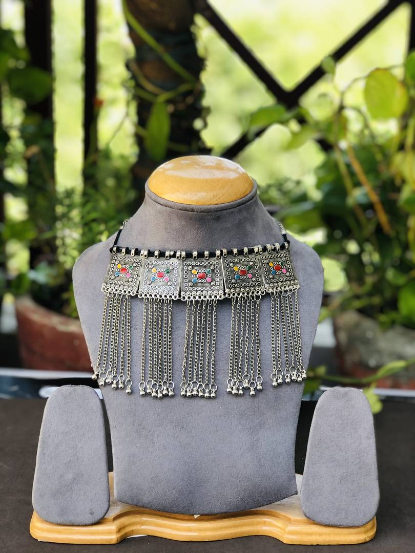 LARQ JEWELS Afghani Silver Choker Necklace with chains