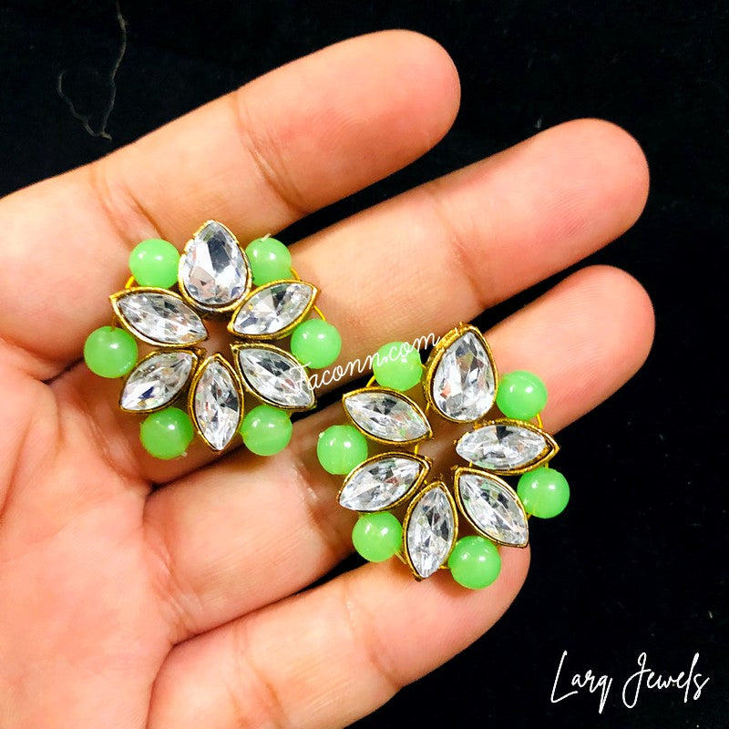 LARQ JEWELS Choker Traditional Necklace Set For Women-Green