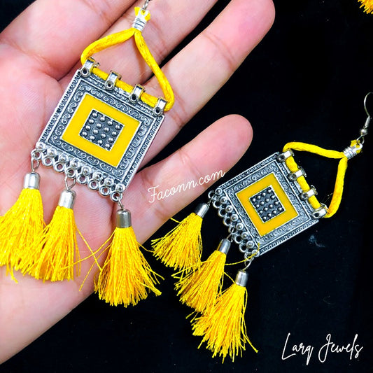 LARQ JEWELS Afghani Style Multi Thread Choker Necklace- Yellow