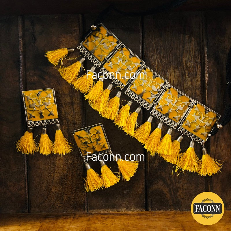 LARQ JEWELS Yellow Traditional Hand Crafted Neclace set