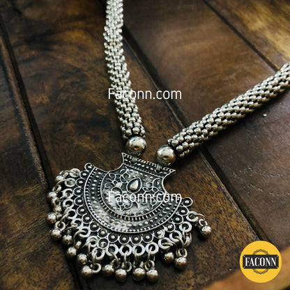 LARQ JEWELS Oxidized Silver tone Rustic Maang Tika Necklace Set