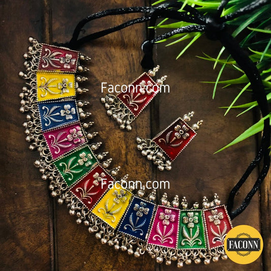 LARQ JEWELS Multi-color Traditional Hand Crafted Neclace set