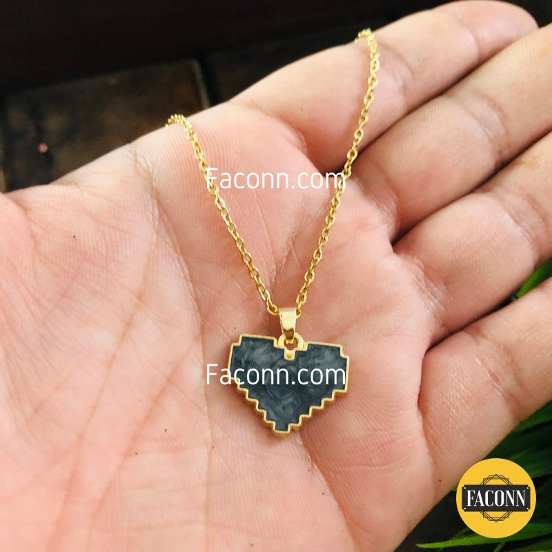 LARQ JEWELS Black Heart shaped Lepis Pendant