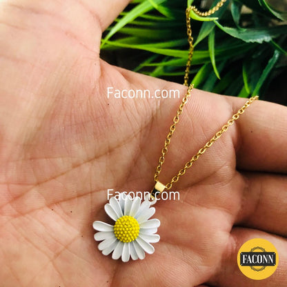 LARQ JEWELS Women Necklace White Daisy sunflower pendent