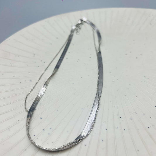 Serpentine Shine Liquid Silver Necklace