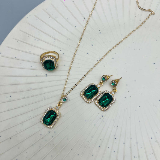 Forest Green Emerald Enchantment Necklace Set