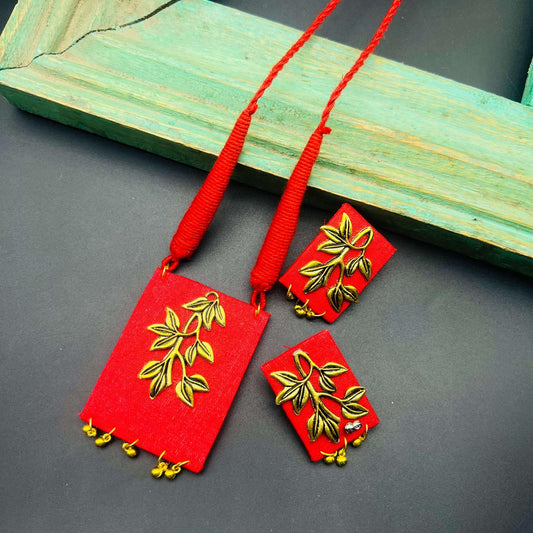 Contemporary Tribal Detailed Charm Necklace Set