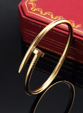 Anti Tarnish Nail Designer Gold Bracelet