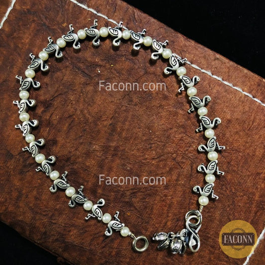 LARQ JEWELS German Silver Non-Precious Metal Anklet For Women  (1 Piece)