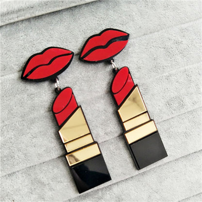 Ultra Trendy Unique Lipstick lips Earrings