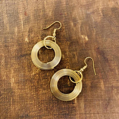 LARQ JEWELS Gold Tone Metal Spiral Rings Necklace Set