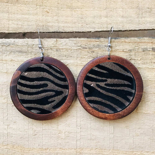 Stylish Dark Brown Wooden Stripes Earring