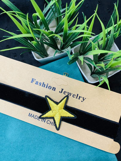 LARQ JEWELS Minimalist Korean Star Black Western Party Choker Necklace