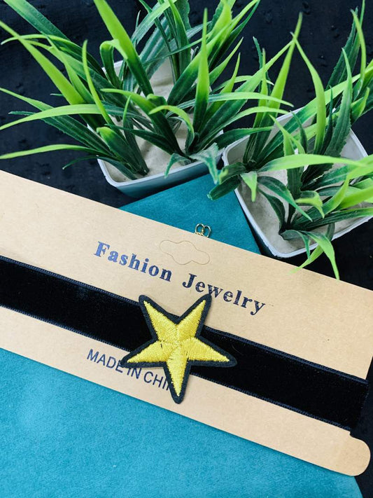 LARQ JEWELS Minimalist Korean Star Black Western Party Choker Necklace