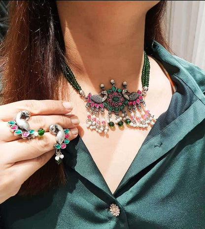 LARQ JEWELS GERMAN SILVER TRADITIONAL ELEPHANT NECKLACE