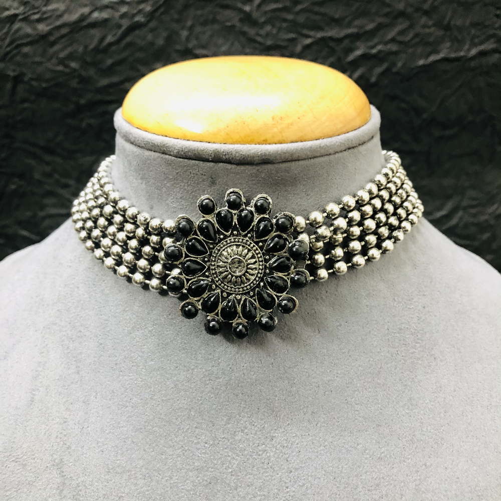 Larq Jewels oxidized silver Black kundan choker
