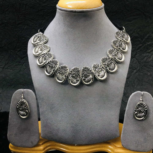Larq Jewels German Silver Alloy Silver Necklace Set with Earrings