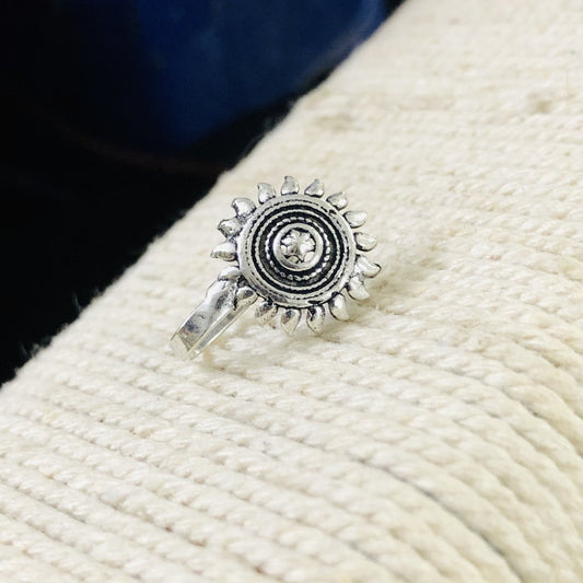 Larq Jewels Silver Oxide Finish Classy Wonderful Press On Nose Ring