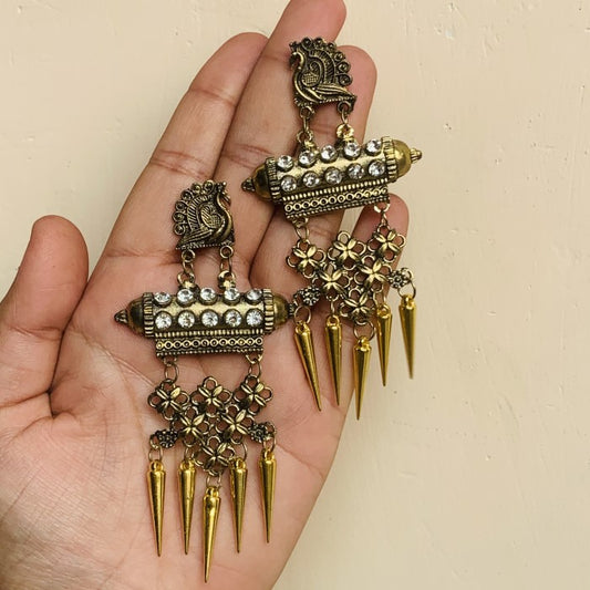 Golden Oxidized Stone Studded Earring
