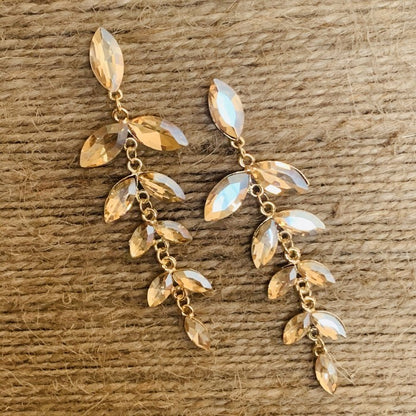 Stylish Western Golden Stone Leaf Earring