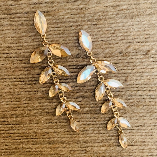 Stylish Western Golden Stone Leaf Earring