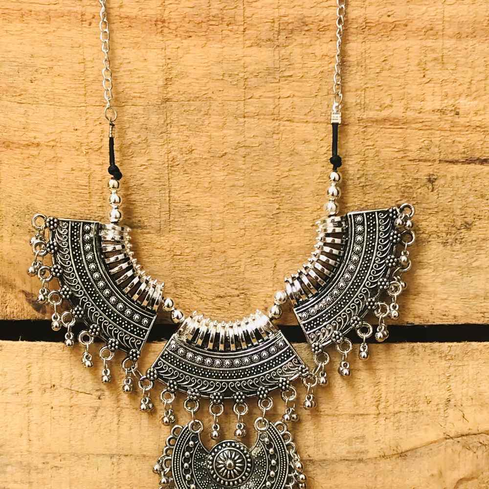 LARQ JEWELS Traditional Tribe Silver Oxidized Necklace