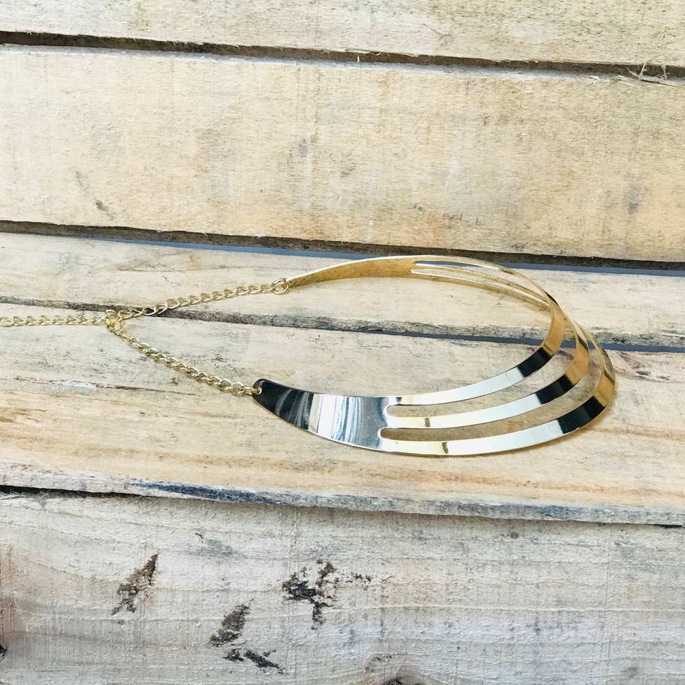 LARQ JEWELS Gold Tone Metallic Non-Precious Metal Choker